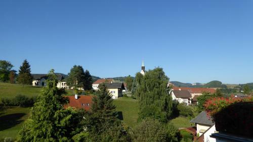 Hostal Genie�erpension Dopler - Zur Sch�nen Au