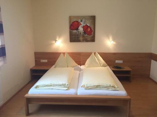 Hostal Gasthaus Hotel Feldschlange