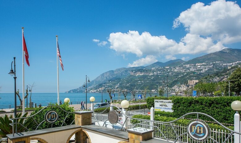 Hotel Pietra Di Luna