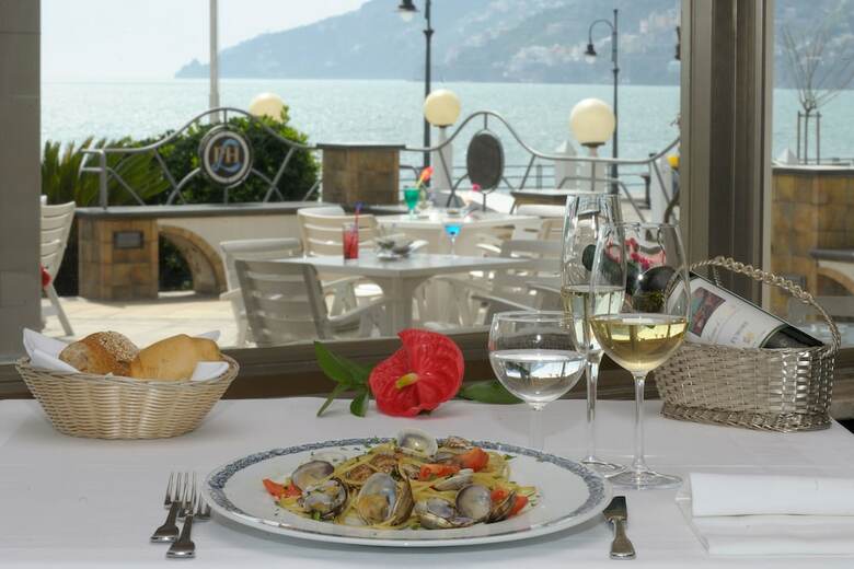 Hotel Pietra Di Luna