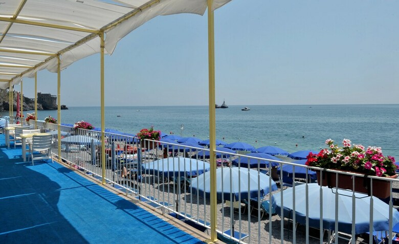 Hotel Pietra Di Luna