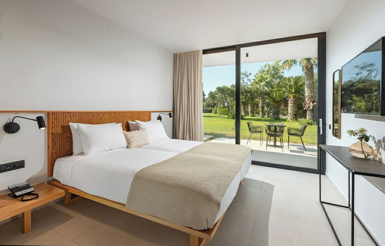 Hotel Caravia Beach