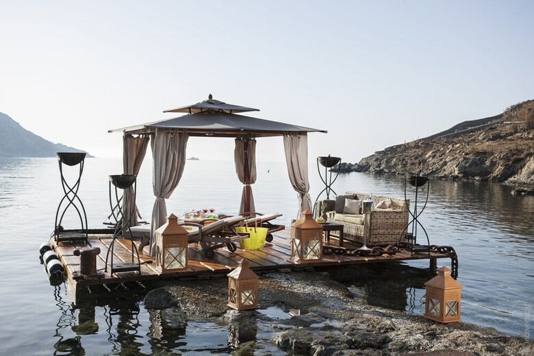 Kivotos Clubhotel