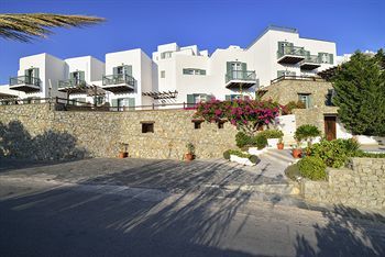 Art Hotel Pelican Bay
