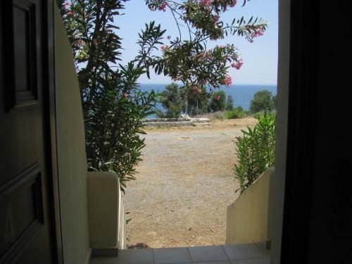 Aparthotel Skoutari Beach Hotel