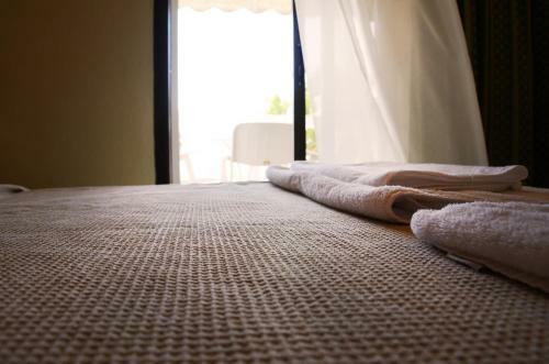 Hostal Cavo D' Oro