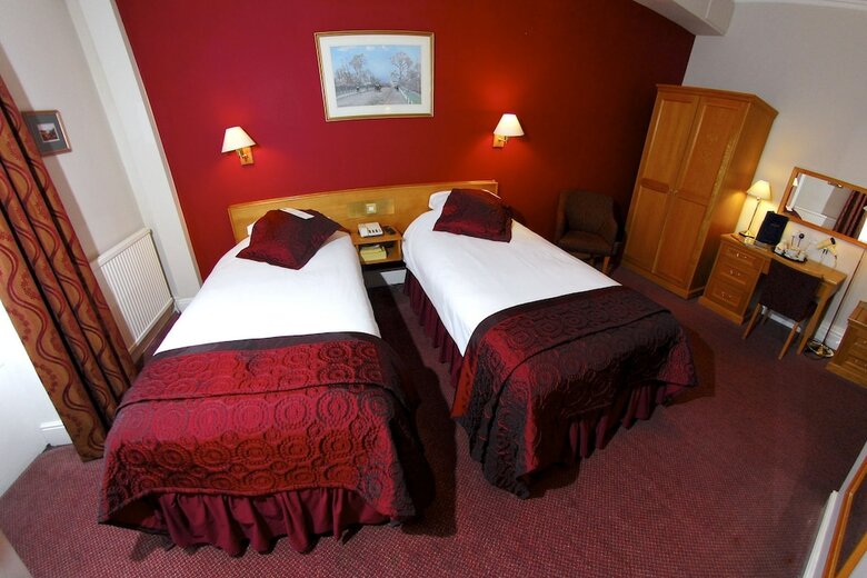Royal Exeter Hotel