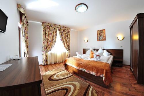 Hostal Roua Voronetului