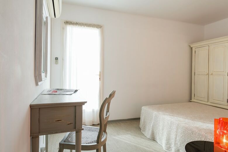 Hotel Cala Di L'oru