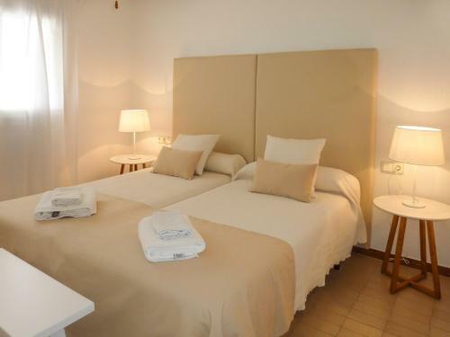 Binibequer Vell Villa Sleeps 8 Pool Air Con Wifi