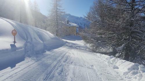 Hostal Skih�tte Zams