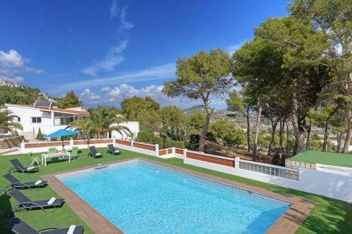 Calpe Villa Sleeps 10 Pool Air Con Wifi