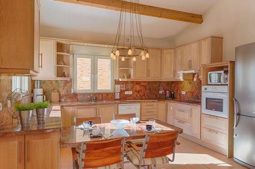 Casas De Torrat Villa Sleeps 8 Pool Air Con Wifi