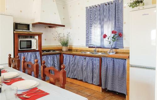 Three-bedroom Holiday Home In El Gastor