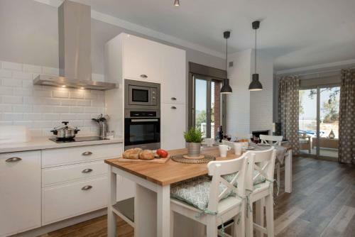El Gastor Villa Sleeps 4