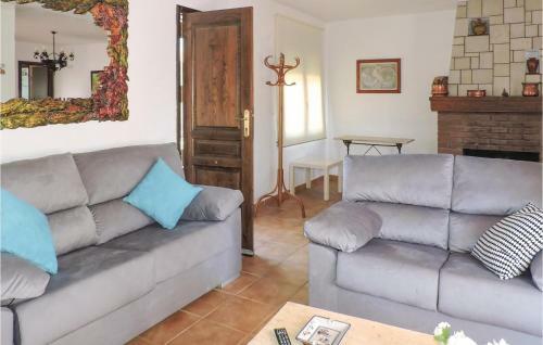 Three-bedroom Holiday Home In L'ametlla De Mar