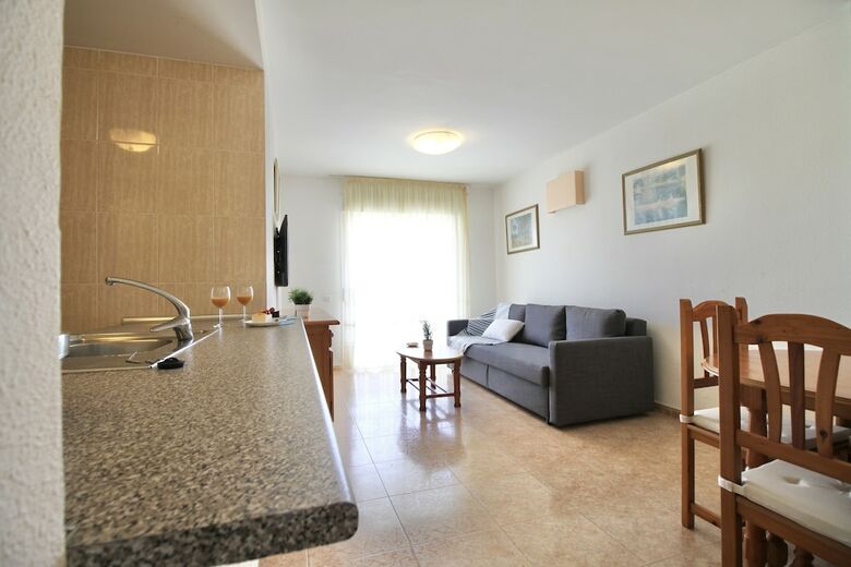Apartamento Los Juncos Justoliver Holidays