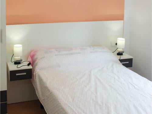 Three-bedroom Holiday Home In Los Alcazares