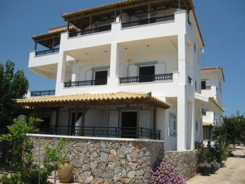 Hostal Maravelias House