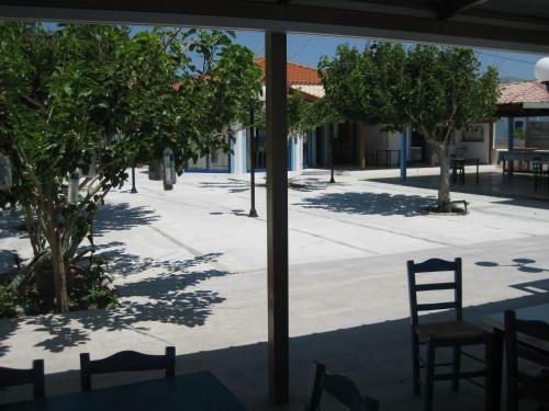 Hostal Maravelias House
