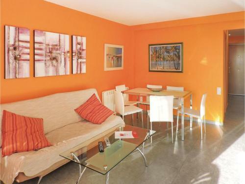 Two-bedroom Apartment In Miami Platja