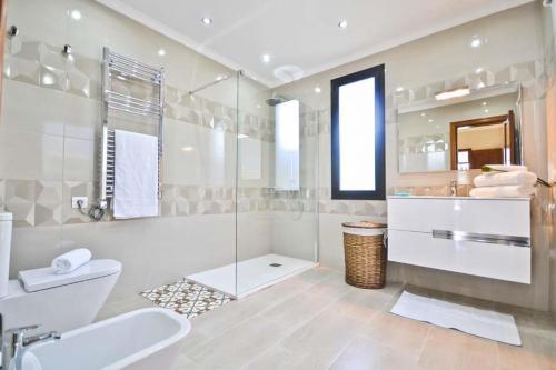 Playa Blanca Villa Sleeps 6 Pool Air Con Wifi