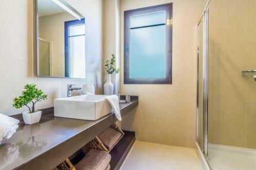 Playa Blanca Villa Sleeps 6 Pool Air Con Wifi