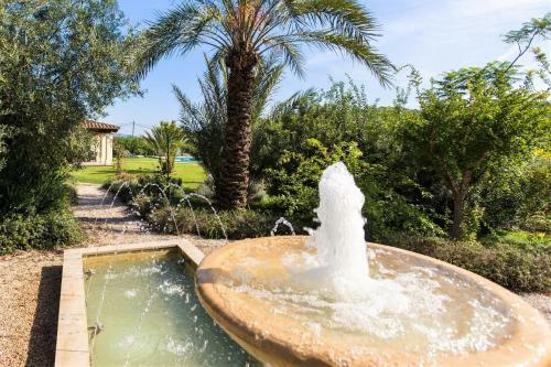 Pollenca Villa Sleeps 6 Air Con Wifi
