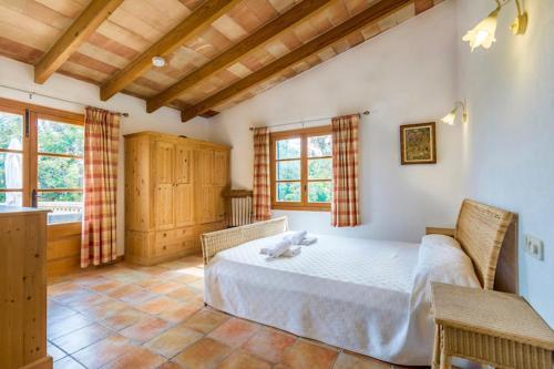 Pollenca Villa Sleeps 10 Pool Air Con Wifi