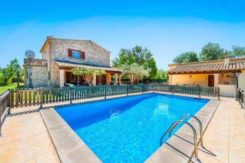 Pollenca Villa Sleeps 8 Pool Air Con Wifi