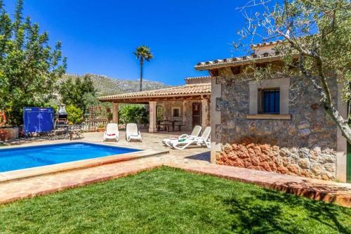 Pollenca Villa Sleeps 6 Pool Air Con Wifi