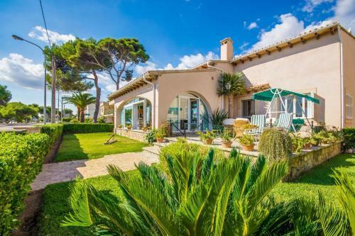 Port De Pollenca Villa Sleeps 10 Pool Air Con Wifi