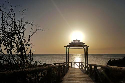 Summerland Apartments Rota