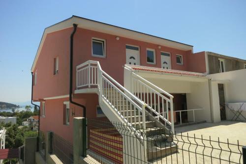 Apartments Pehar And Rotim
