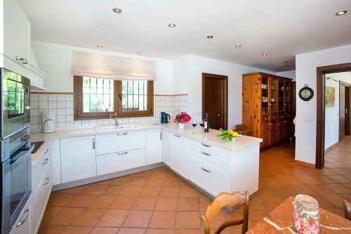 Teulada Villa Sleeps 6 Pool Wifi