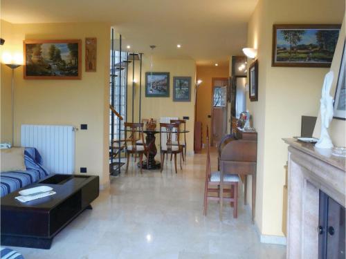 Four-bedroom Holiday Home In Tossa De Mar