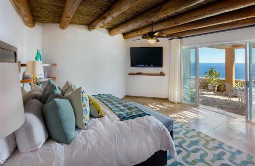 Panoramic Ocean Views At Hillside Casa Mirador