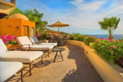 7 Br Home For 18 With Ocean Views, Villa Las Flores