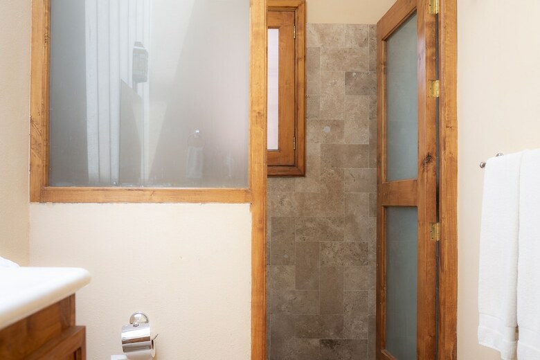 Tadeo Inn Bed & Breakfast