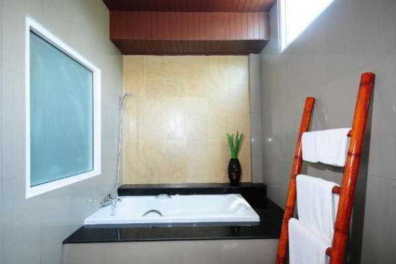 Hotel Maleedee Bay Resort