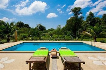 Hotel The Happiness Resort