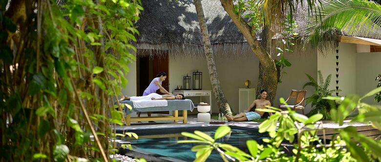 Hotel Dusit Thani Maldives