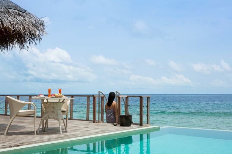 Hotel Dusit Thani Maldives