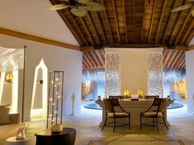 Hotel Dusit Thani Maldives