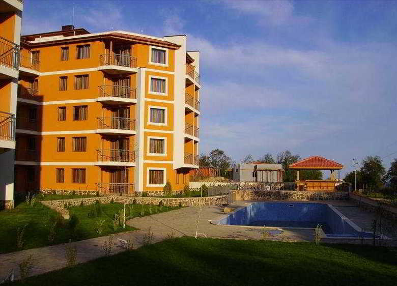 Hotel Vemara Club