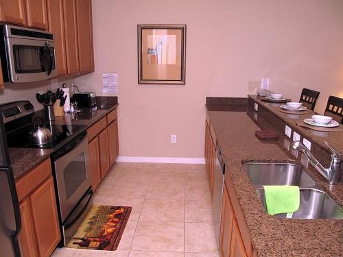 Villa Coco Palm Townhome 8972