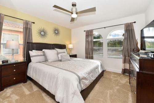 Three Worlds Mobile Home Resort Villa Sleeps 12