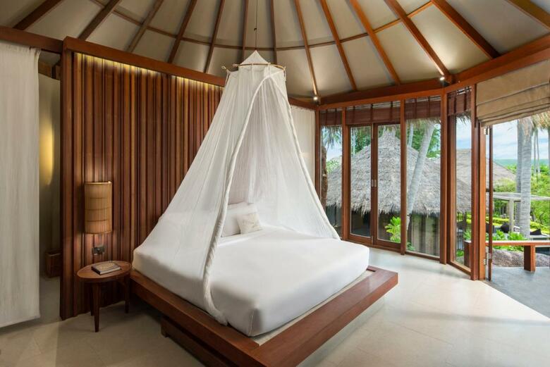 Hotel Haadtien Beach Resort
