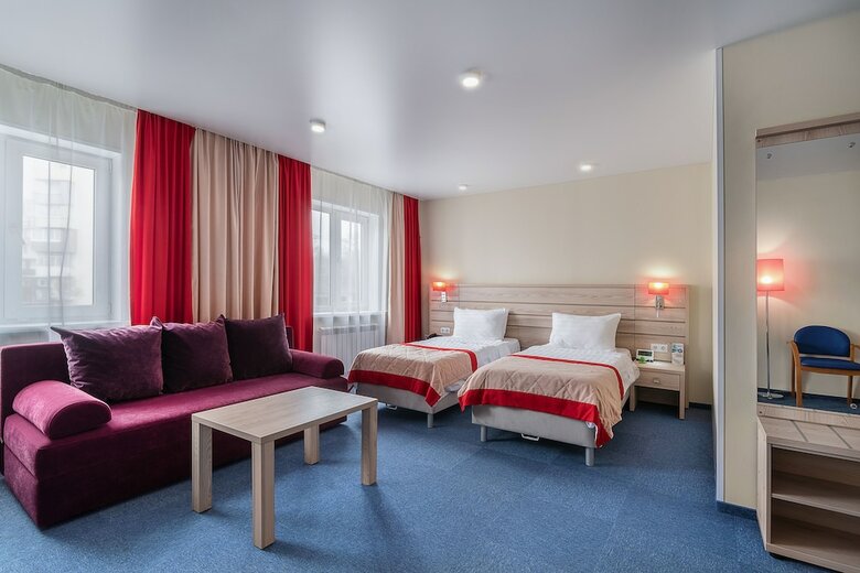 Hotel Equator
