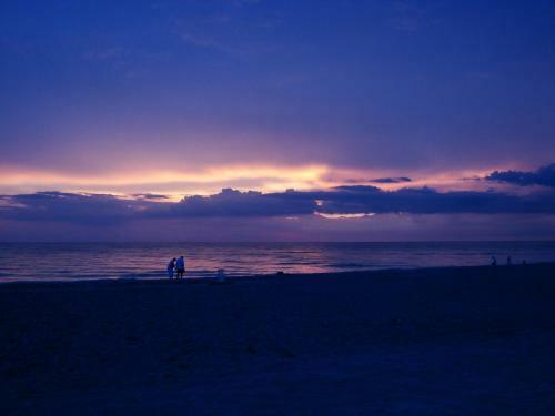Hotel Inn At Pelican Bay